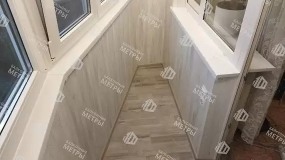 Отделка балкона с утеплением в многоквартирном доме