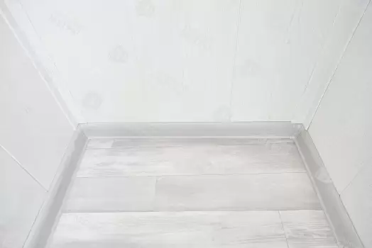 Отделка балкона панелями ПВХ с остеклением Provedal