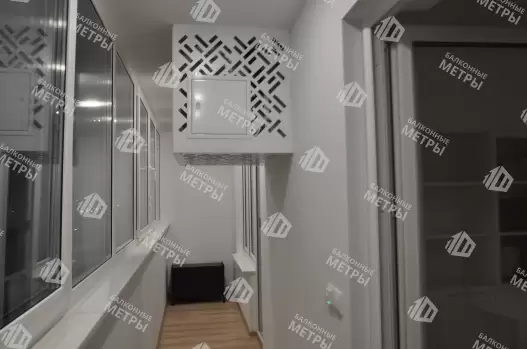 Остекление балкона в серии дома 01-ПЗ с утеплением и отделкой